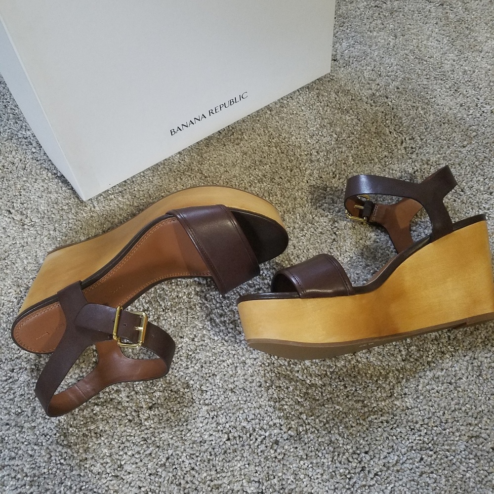 Banana Republic Wedges